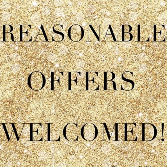 Meet your Posher, Sandy - Picture 1 of 3